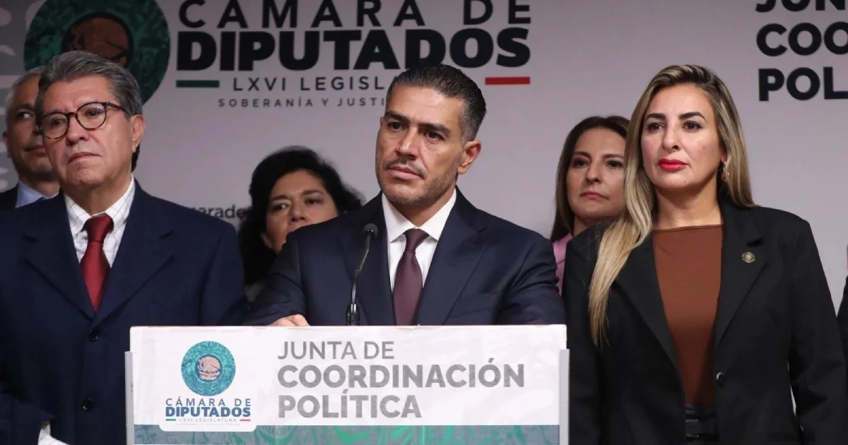 Funcionarios y legisladores en la Cámara de Diputados