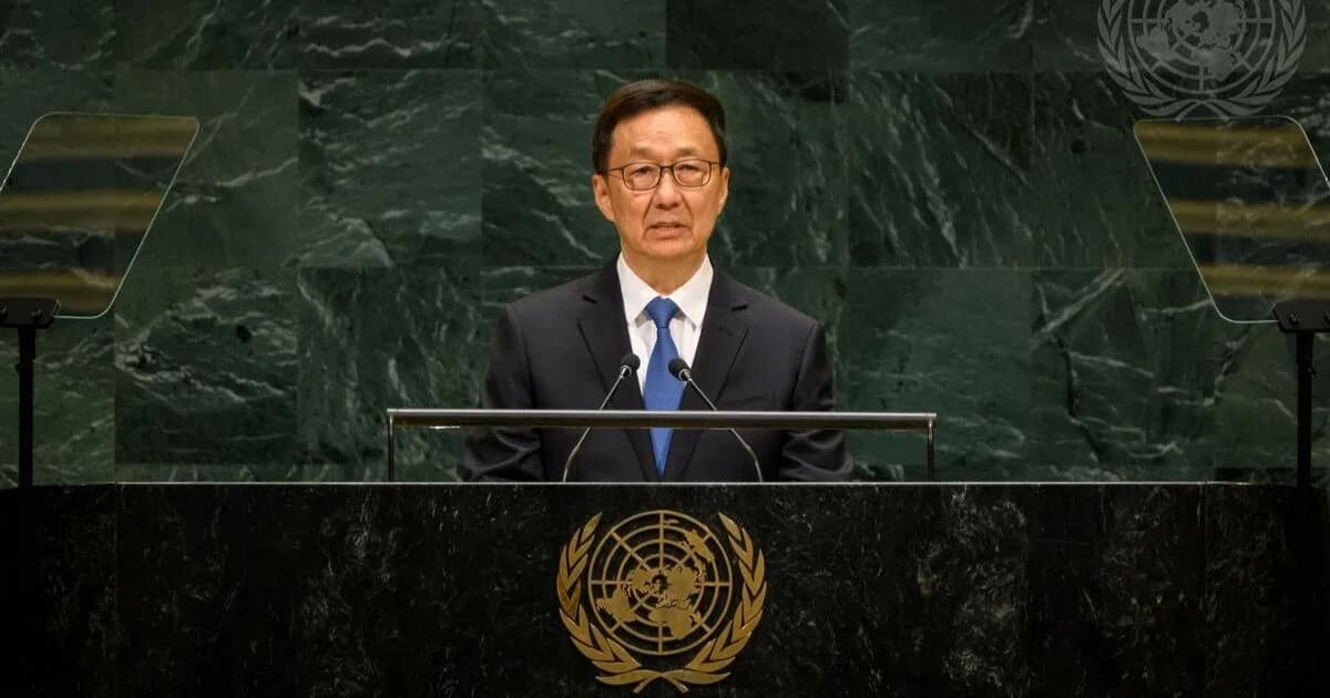 Han Zheng habla desde la tribuna de la Asamblea General de las Naciones Unidas en Nueva York.